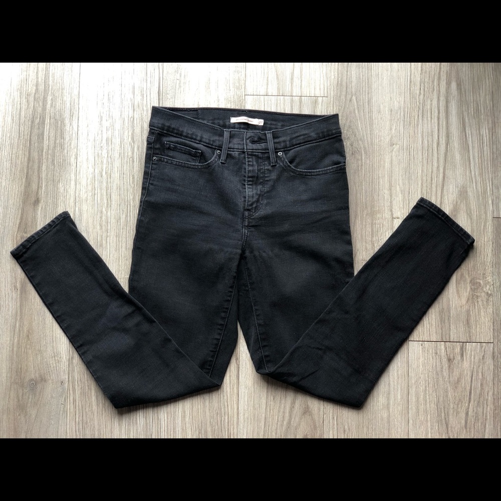 311 Levi’s Denim Skinny Jeans - Picture 3 of 3